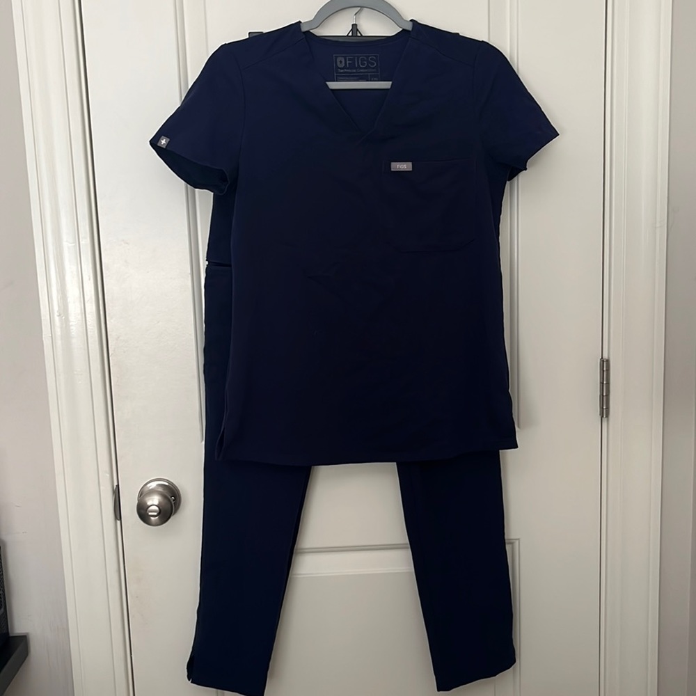 Figs scrubs set in navy blue